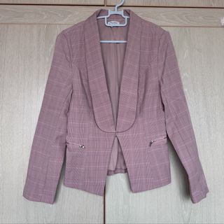 (Category: ) located in . Submitted by clothes4salemy (Listing ID 1444634469, Image 1). Description: .
