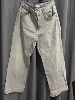 (Category: ) located in . Submitted by juviscloset (Listing ID 1444612327, Image 1). Description: .