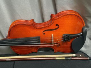 (Category: ) located in . Submitted by prodigy_strings (Listing ID 1442552137, Image 1). Description: .