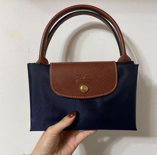 由 schnauzer_lover (刊登 ID 1444786416，圖片 1) 提交，位於 的 (類別：)，說明：。