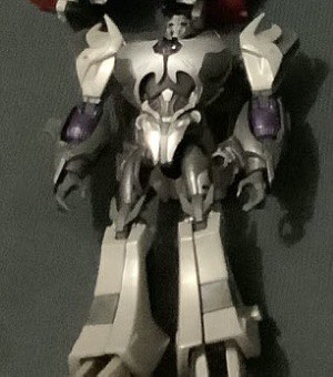 （分類：）位於 。 由 transformers37839393939 提交（商品編號 1444730012，圖片 1）。簡介： 。