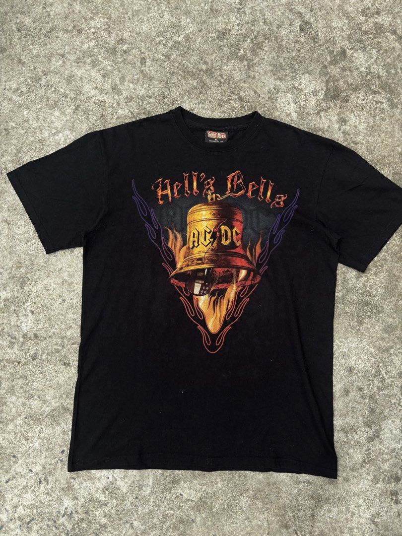 ACDC on Solid Rock Tag (Category: Tshirts & Polo Shirts ) located in Pasay City. Submitted by __handpickeddd (Listing ID 1444695863, Image 1). Description: ACDC on Solid Rock Tag 23’ Width 29’ Length 💰800 OBO 📍Pasay ‼️Ship nationwide via JnT ‼️Meetup.