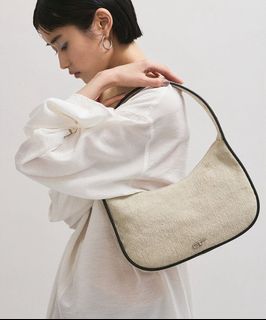 （分類：）位於 。 由 lilabloom 提交（商品編號 1444758940，圖片 1）。簡介： 。