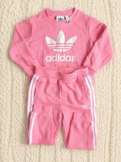 (Category: ) located in . Submitted by cmvoapparel (Listing ID 1444693044, Image 1). Description: .