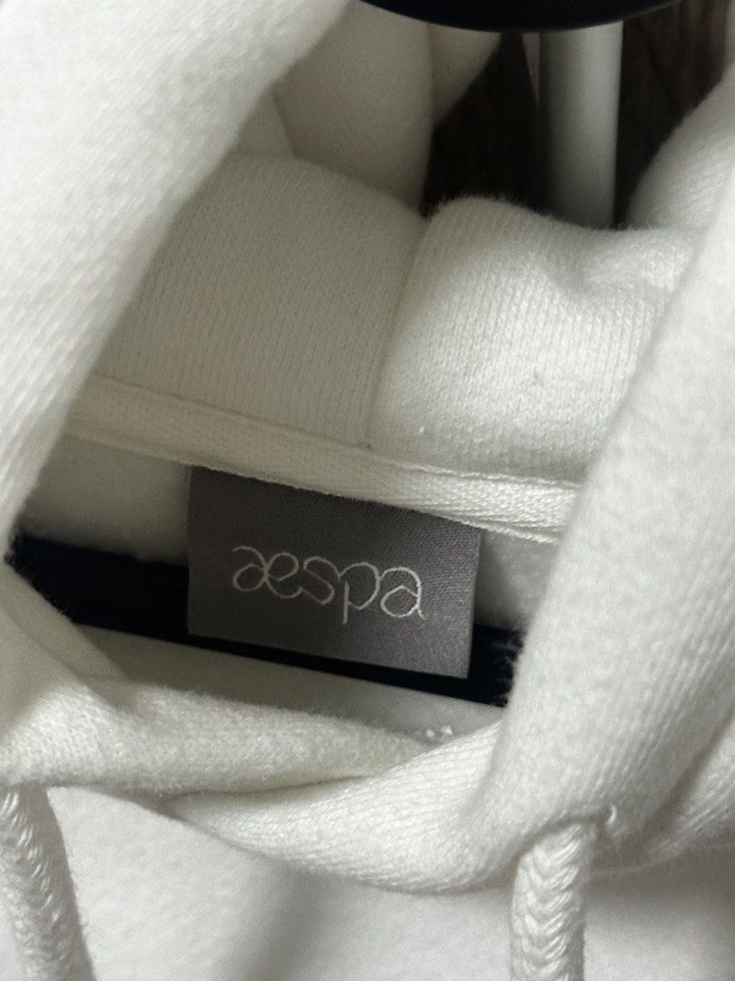 aespa savage hoodie (Category: Hoodies) located in Bacoor. Submitted by cuprisan (Listing ID 1444803958, Image 3). Description: good as new seldom used.