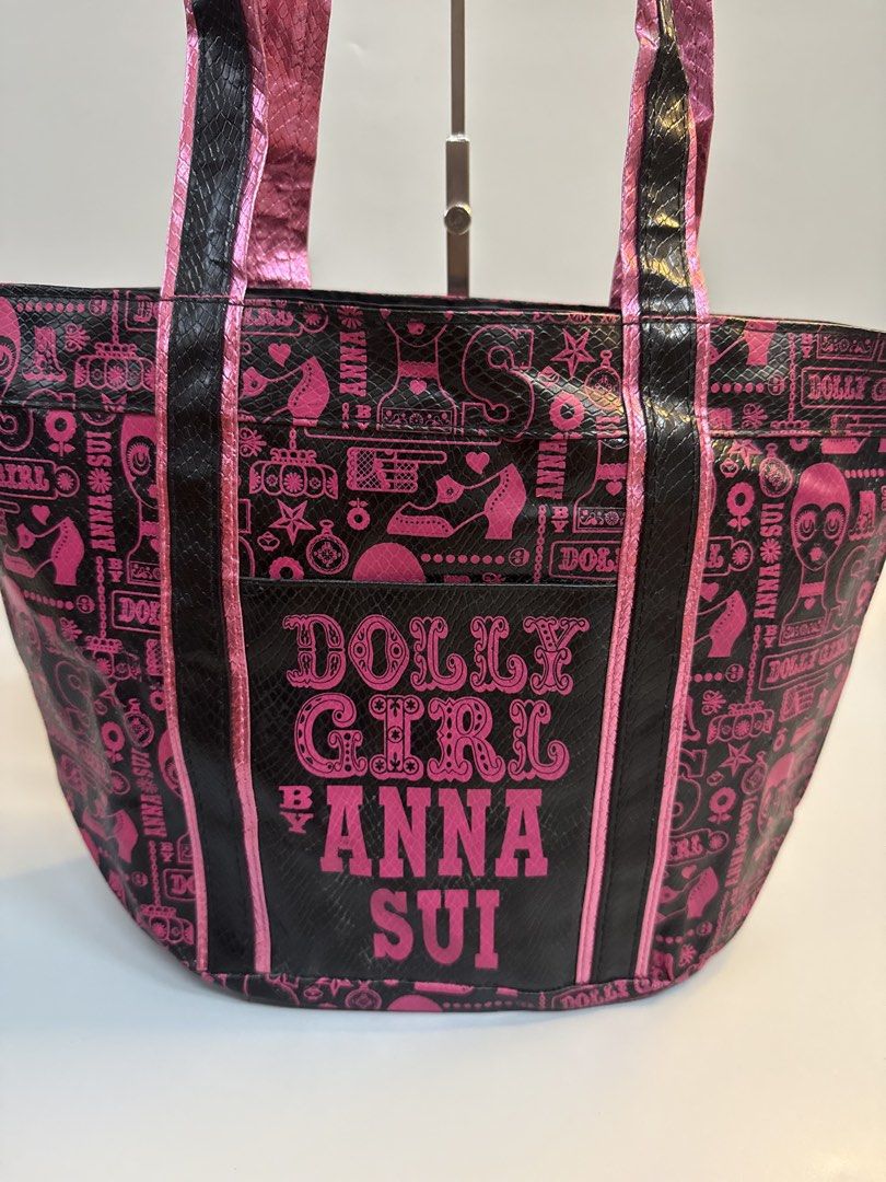 Anna Sui (Category: Tote Bags) located in Cebu City. Submitted by ukaybags_2017 (Listing ID 1444801310, Image 2). Description: Anna sui tote, Good as new.