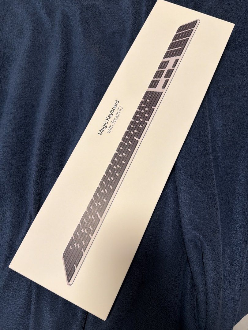 Apple Magic Keyboard with Numeric Keypad486795540976773121