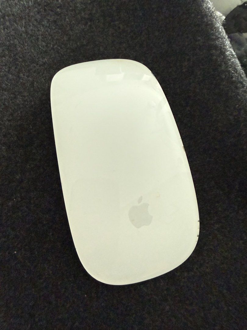 Apple Magic Mouse - lightning port486521015317964800