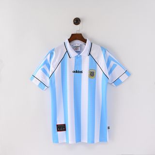 (Category: ) located in . Submitted by calcio_sport_jersey (Listing ID 1444805733, Image 1). Description: .