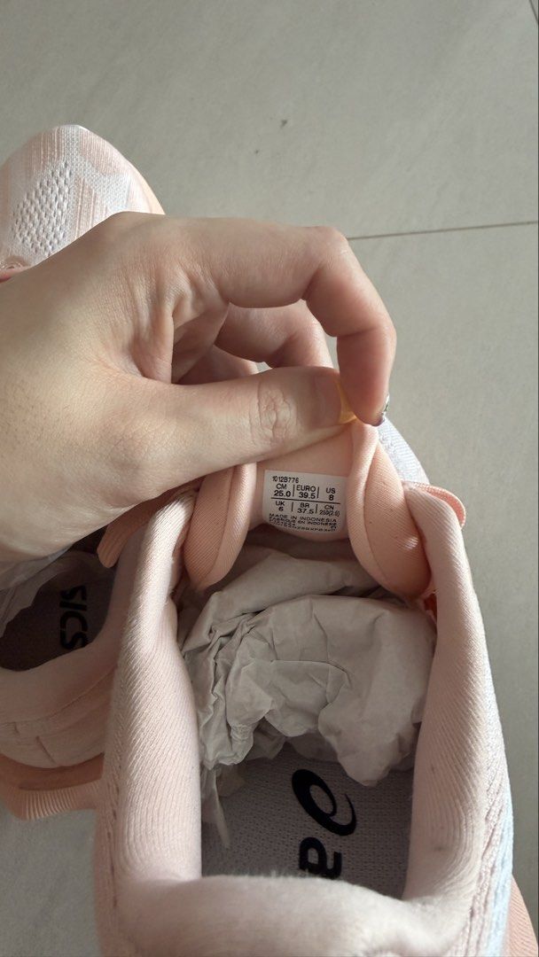 ASICS Dynablast 5 Peach Running Shoes (Category: Sneakers) located in Singapore. Submitted by cxls (Listing ID 1444756915, Image 3). Description: - ASICS Dynablast 5 Running Shoes - Color: Lovely Peach - Size: US Women's 8 (See size tag) - Features: Breathable Mesh Upper, Comfortable Cushioning - Ideal for: Training and Everyday Wear.