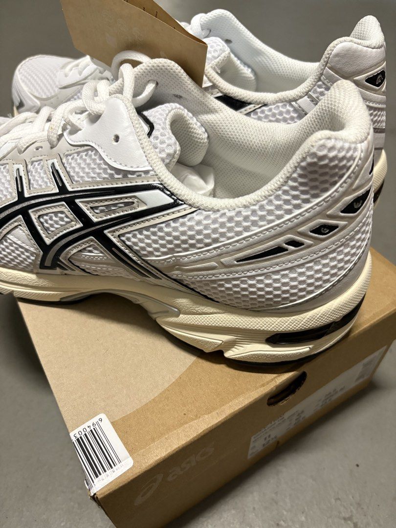 ASICS Gel-1130 Sneakers (Men/Women, all sizes & colours!) (Category: Sneakers) located in Singapore. Submitted by sg_good_deals (Listing ID 1389749993, Image 2). Description: ✅ 100% Authentic & Brand New (with original box & packaging) ✅ Available Sizes: 36 | 36.5 | 37.5 | 38 | 38.5 | 39 | 40 | 40.5 | 41 | 42 | 42.5 | 43 | 44 | 45 ✅ Colours: Other colour-ways available – ask for details! ❗️ To Order: Please state your size & preferred colour when