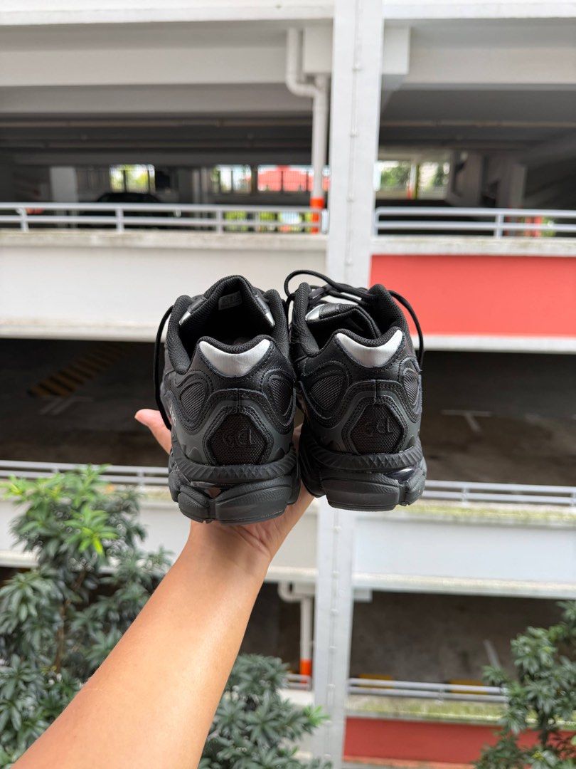 ASICS GEL-Kayano 28 Black Men's Running Shoes (Category: Sneakers) located in Singapore. Submitted by jaureguii (Listing ID 1444738300, Image 3). Description: Impulse buy ☹️ ❌ box dm for receipt. RTP $$136 Pls help to clear thank you! 🙏🏻 .