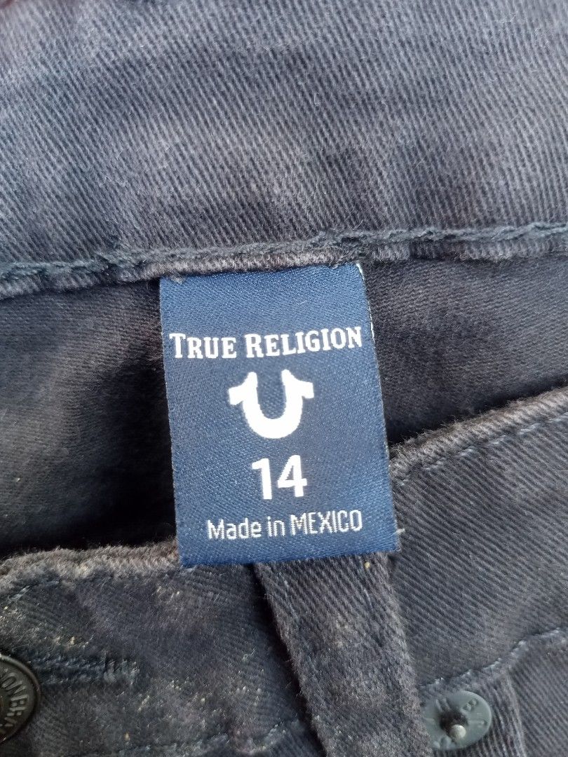 Authentic True Religion geno jeans (Category: Jeans) located in Kapalong. Submitted by hashhthrift (Listing ID 1444698550, Image 3). Description: no issue like new condition measurements: waist 30 rise 11.5 hem 6.5 length 39.
