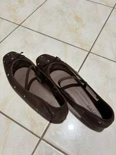 (Category: ) located in . Submitted by closet_in_disguise (Listing ID 1444805042, Image 1). Description: .