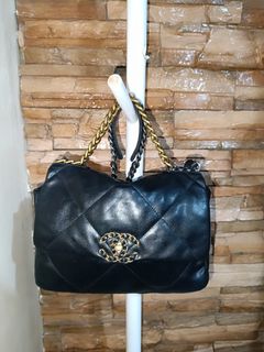 (Category: ) located in . Submitted by secondmusebags (Listing ID 1444830698, Image 1). Description: .
