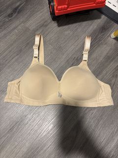 (Category: ) located in . Submitted by dada_1987 (Listing ID 1444795338, Image 1). Description: .