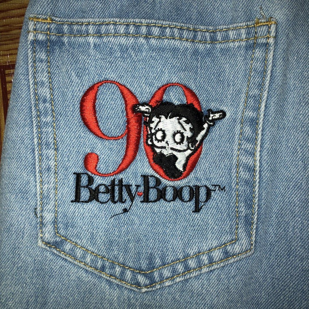 BETTY BOOP EMBROID DENIM PANTS (Category: Jeans) located in Dasmarinas. Submitted by cornyxmessy (Listing ID 1444834268, Image 2). Description: WAIST - 28 LENGTH - 42.