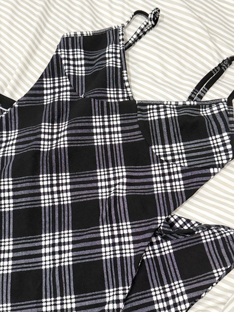 Black White Plaid Spaghetti Strap Midi Dress (Category: Dresses) located in Pasig City. Submitted by howdykoko (Listing ID 1444845103, Image 2). Description: Similar to the shein screenshot. Size small.