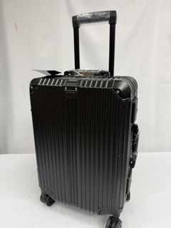 (Category: ) located in . Submitted by luggageoutletsg (Listing ID 1444721945, Image 1). Description: .