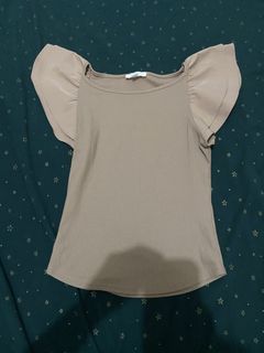 (Category: ) located in . Submitted by haeyliaenna (Listing ID 1444769159, Image 1). Description: .