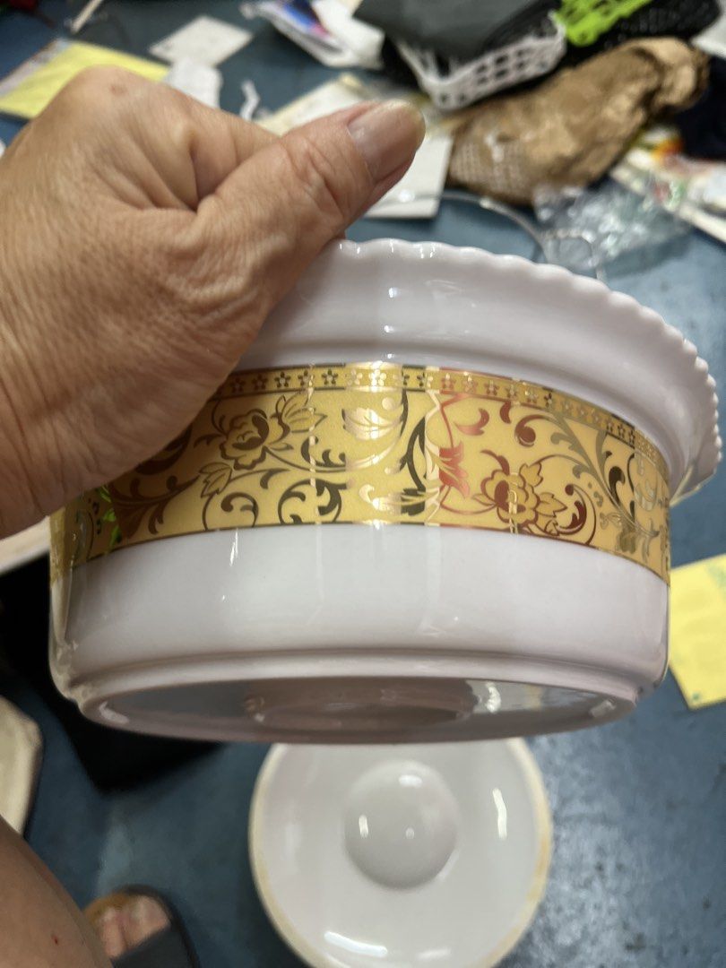 Casserole Dish with Cover and Stand486243770816931843