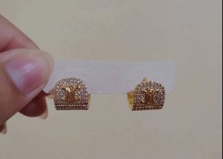 (Category: ) located in . Submitted by thrifty_cool (Listing ID 1444748575, Image 1). Description: .