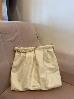 （分類：）位於 。 由 q.closet_ 提交（商品編號 1444703406，圖片 1）。簡介： 。