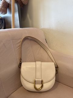 （分類：）位於 。 由 q.closet_ 提交（商品編號 1444705192，圖片 1）。簡介： 。