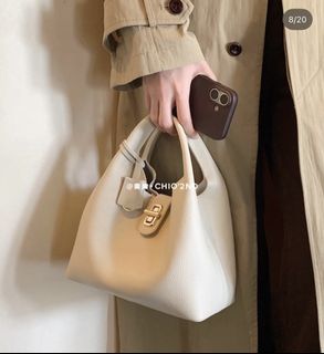 (Kategori: ) berada di . Dikirim oleh roxiette (ID iklan 1444723891, Gambar 1). Deskripsi: .