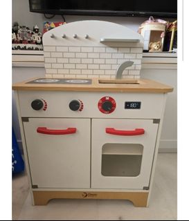 (Category: ) located in . Submitted by castle_and_crayons (Listing ID 1444743399, Image 1). Description: .