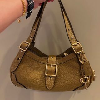 (Category: ) located in . Submitted by pshoppers. (Listing ID 1444703177, Image 1). Description: .