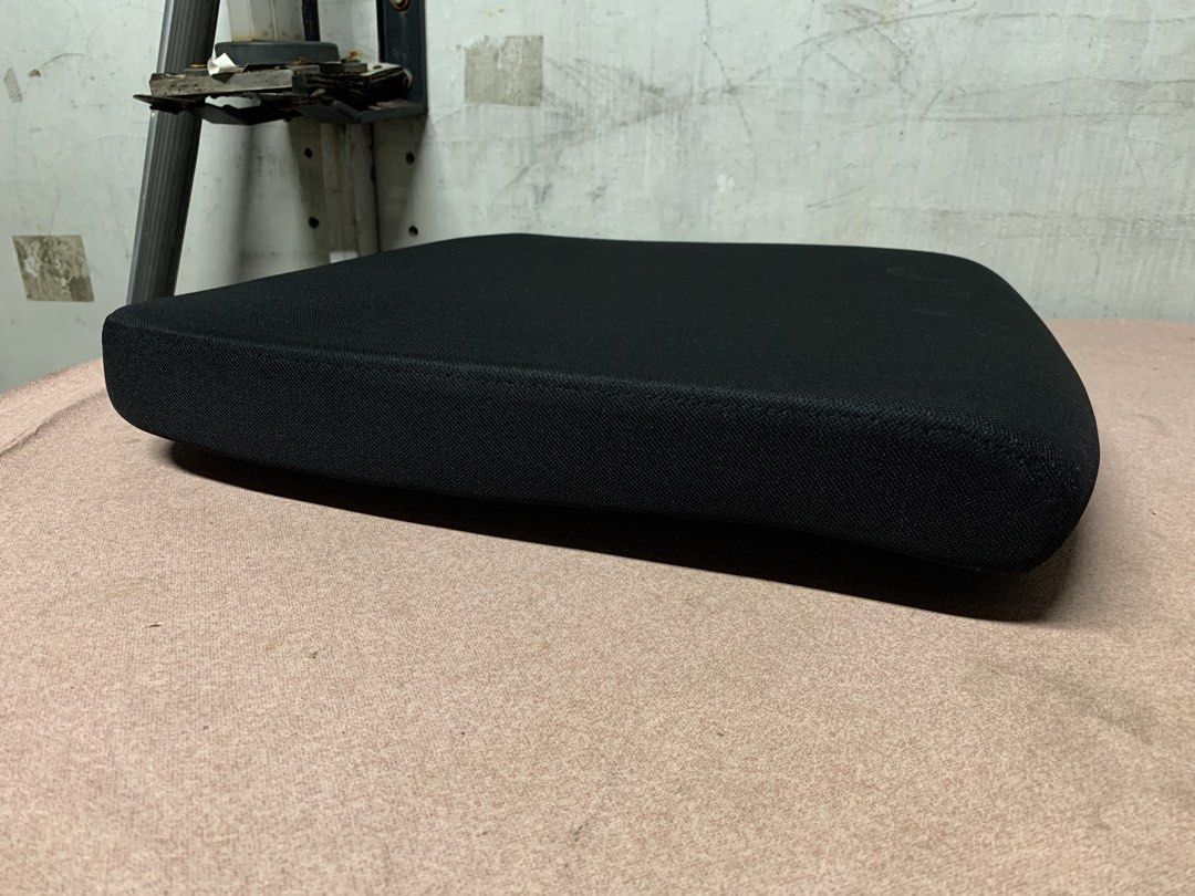 Computer Chair Replacement Top Foam Size 20 x 18 inches (Category: Chairs) located in Paranaque City. Submitted by seb_trading (Listing ID 1444808875, Image 2). Description: Office or Computer Chair Seat Foam Replacement Top Size 20 x 20 inches P350 only Pre-Loved chair top heavy duty no damage no runs no fades very good condition foam color black replacement for old and damage computer seat foam last price Paranaque area 20pcs. available.