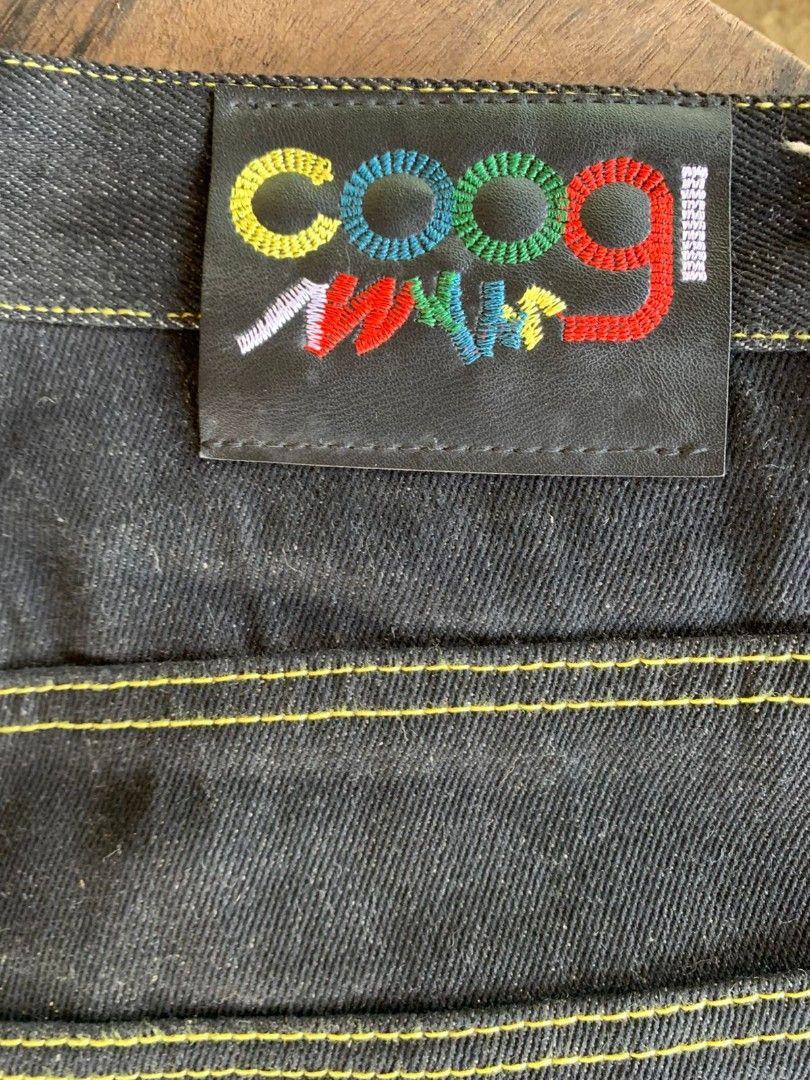 Coogi jorts (Category: Shorts) located in Alaminos. Submitted by weezysecondsoul (Listing ID 1444826108, Image 3). Description: .