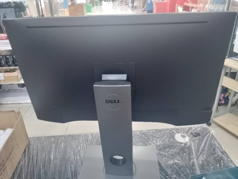 Dell Computer Monitor (Category: Desktops) located in Caloocan City. Submitted by momof2.boys (Listing ID 1444739771, Image 2). Description: - Dell Monitor - Sleek black casing with a stylish silver stand - Prominent Dell logo on the stand - Ideal for both work and gaming - Ready for its new owner!.