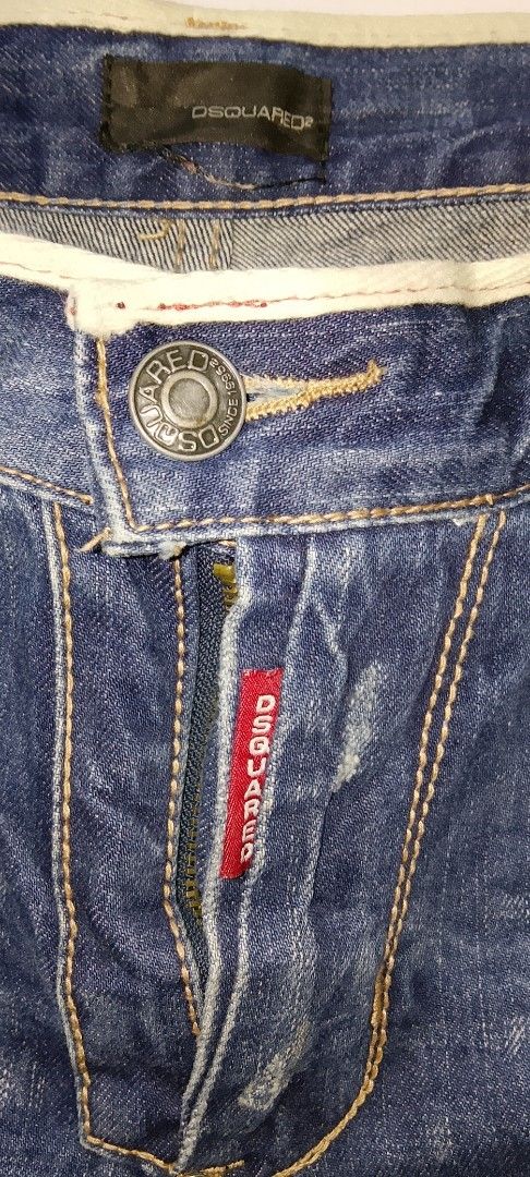 DSQUARED2 Distressed Wash Denim Jeans Size 34 (Category: Jeans) located in Bago City. Submitted by champsthrift. (Listing ID 1444811728, Image 3). Description: - DSQUARED2 Denim Jeans - Dark Wash with Distressed Details & Fading - Button Fly Closure - Straight Leg Fit - Made in Italy - Size 34 -lenght 43 -hem 7.