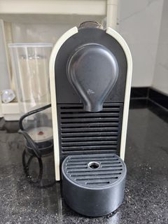 （分類：）位於 。 由 kenzie10091 提交（商品編號 1444786831，圖片 1）。簡介： 。