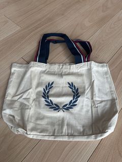 （分類：）位於 。 由 williamhk74 提交（商品編號 1444777374，圖片 1）。簡介： 。