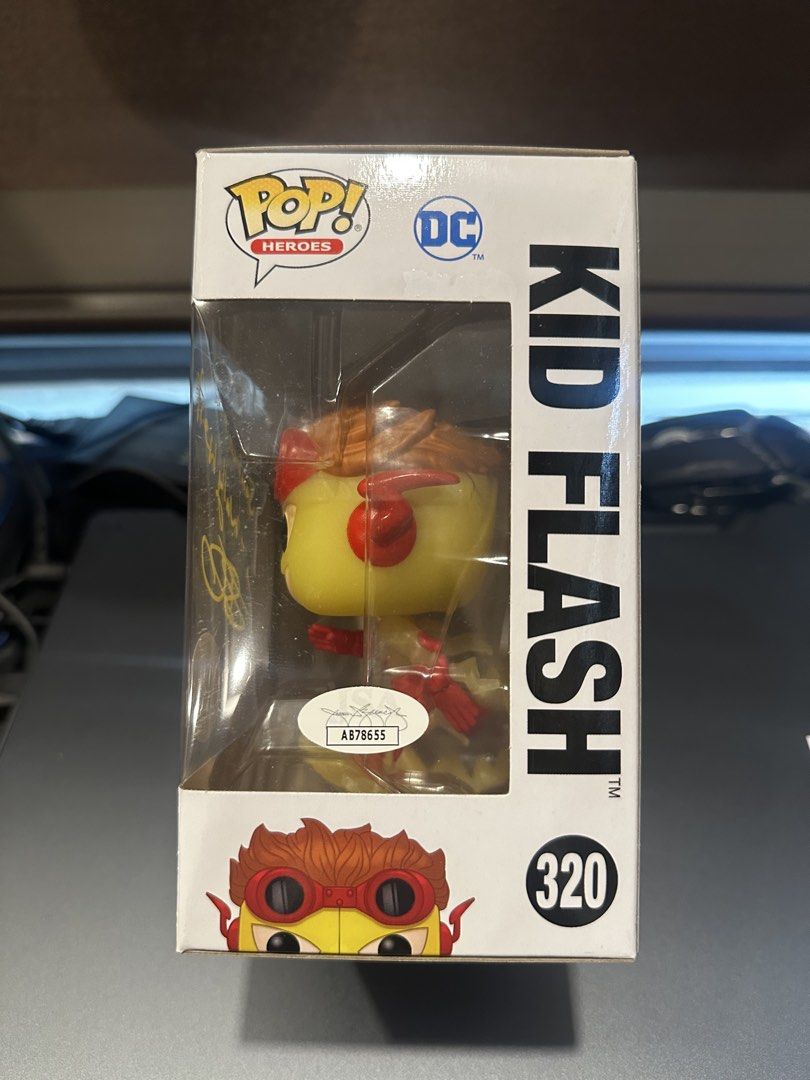 Funko Kid flash signed by Jason Spisak with Coa (Category: Figurines & Statues) located in Antipolo. Submitted by agentjic (Listing ID 1444682239, Image 2). Description: .
