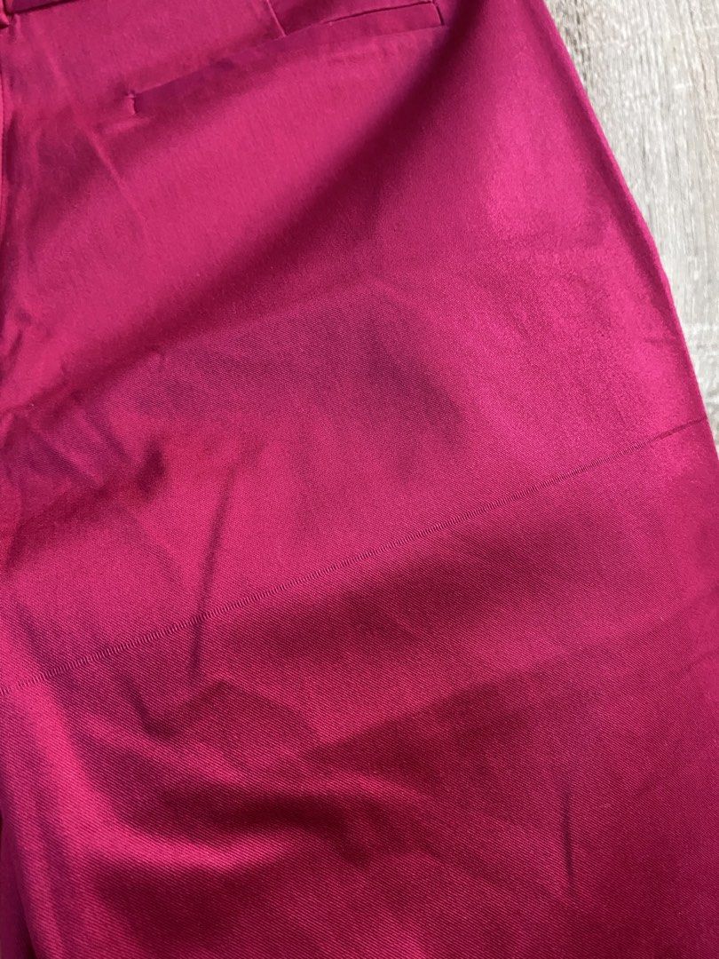 G2000 Woman - Pink Trouser (Category: Other Bottoms) located in Bulacan. Submitted by prelovedlane (Listing ID 1444743887, Image 3). Description: -For Size, refer to the tag -With minor run on left side (barely noticeable when worn). Still presentable and good for office or casual wear. -Please manage your expectations since this is a preloved item *No return, no exchange. Please review all photos, measurements, and description before purchasing.