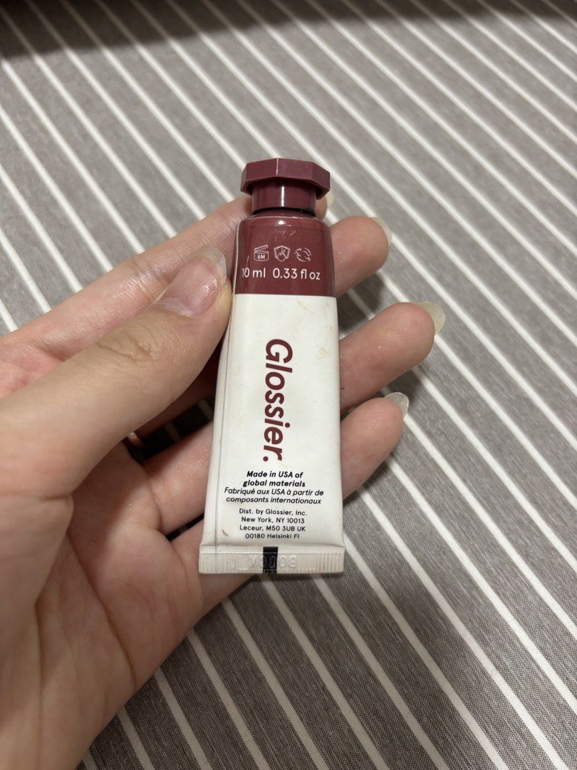 Glossier Cloud Paint Cheek Color in Eve (Category: Makeup) located in Taguig. Submitted by maikesih (Listing ID 1444831664, Image 2). Description: - Glossier Cloud Paint blush - used only a few times - retails for 1.6k - Shade: Eve - Seamless cheek color for a natural flush - Size: 10 ml / 0.33 fl oz - Made in USA.