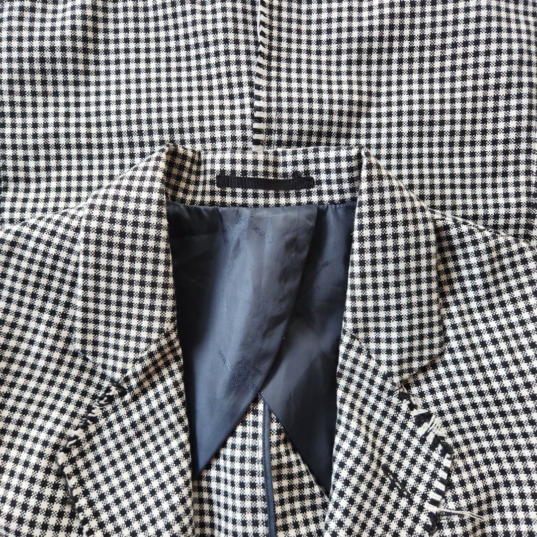 Golden goose raw hem artisanal houndstooth single breasted lined blazer (Category: Coats, Jackets and Outerwear) located in Tarlac. Submitted by ruggedoutline (Listing ID 1444809549, Image 3). Description: replaced front button (shipping included) uma wang, comme des garcons, cdg, ralph lauren.
