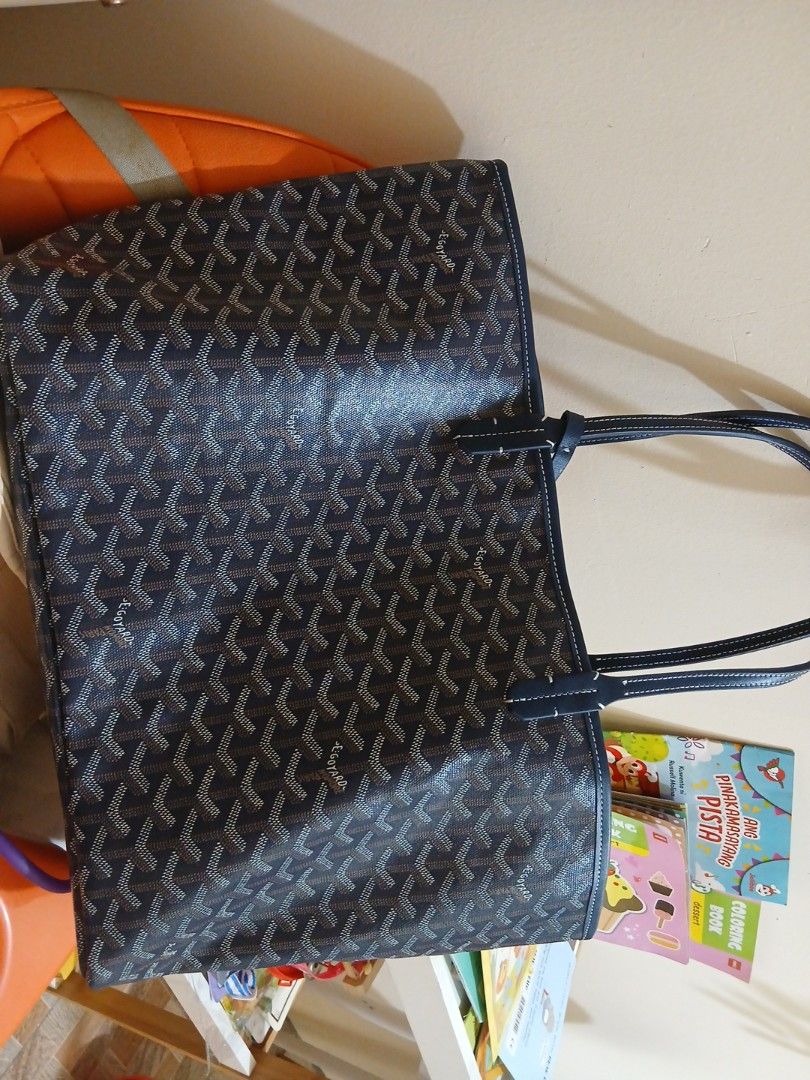 Goyard St. Louis Tote Bag (Category: Luxury Bags & Wallets) located in Las Pinas. Submitted by cheechay09 (Listing ID 1444839842, Image 1). Description: - Classic Goyard tote bag - Dark blue with signature all-over print - Genuine leather handles and trim - Includes a small detachable pouch - Spacious interior, ideal for everyday or travel - A timeless and versatile accessory.