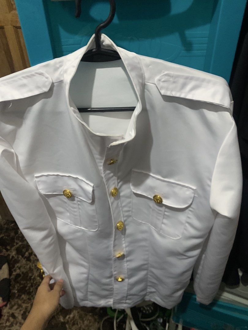 Graduation Seaman Engine Cadet Formal Uniform – White Full Set (Category: Tshirts & Polo Shirts ) located in San Juan, La Union. Submitted by declutteringog7 (Listing ID 1444795492, Image 3). Description: Size: L-XL lp350 ✅ Item Details Set: Marine / Cadet Formal Uniform – White Full Set Includes: Long‑sleeve white jacket (gold anchor buttons, stand‑up collar, shoulder epaulets) + matching white trousers Condition: Excellent / Like New – clean, n