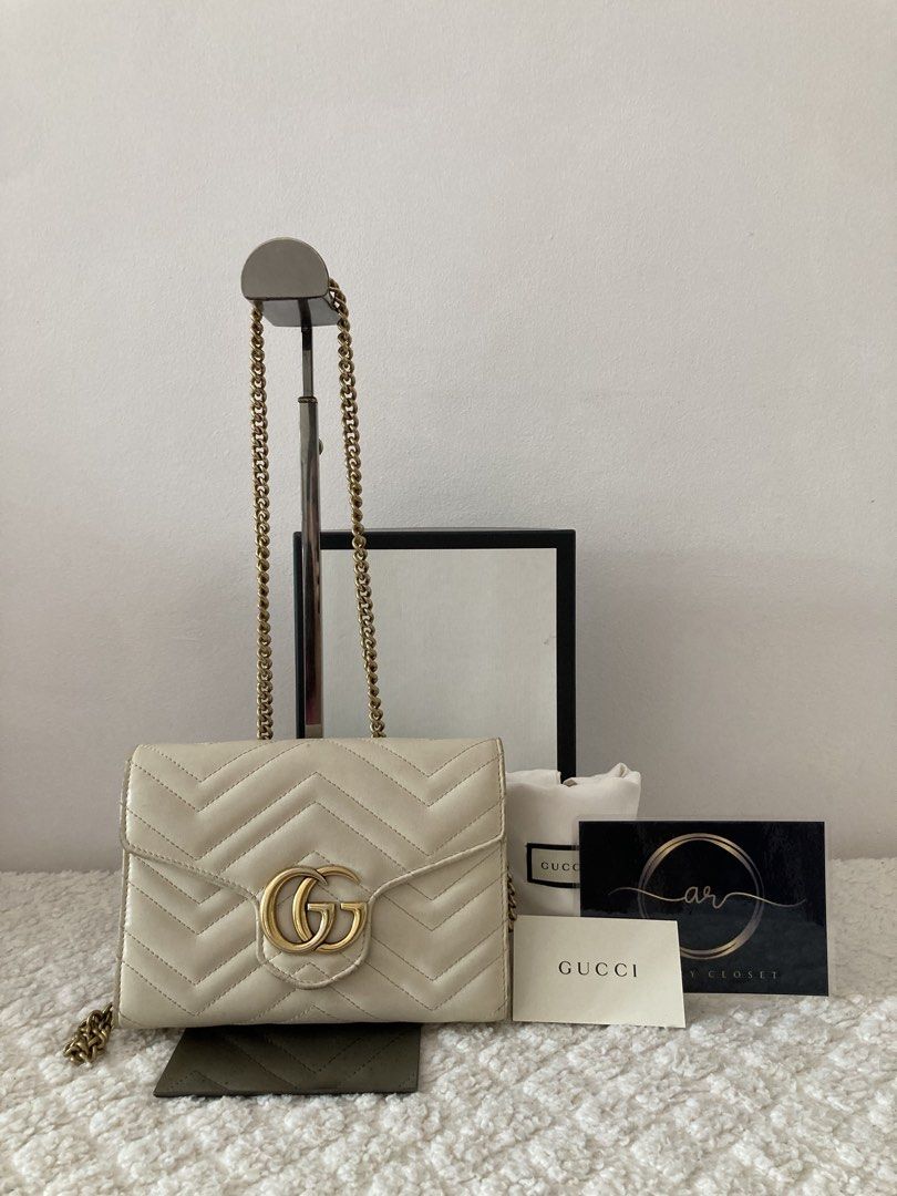 GUCCI GG Marmont Chain Bag (Category: Luxury Bags & Wallets) located in Muntinlupa City. Submitted by arluxurycloset (Listing ID 1444830247, Image 3). Description: - Authentic Gucci Marmont bag - Color: Cream quilted leather - Hardware: Gold GG logo - Includes: Original dust bag and box - Strap: Versatile chain strap (shoulder/crossbody) - Style: Classic, perfect for day or night 100% Authentic Preloved Luxury Brands Authenticity Money Back Guara