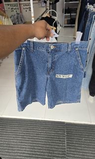 (Category: ) located in . Submitted by thrift_street_6106 (Listing ID 1444753458, Image 1). Description: .