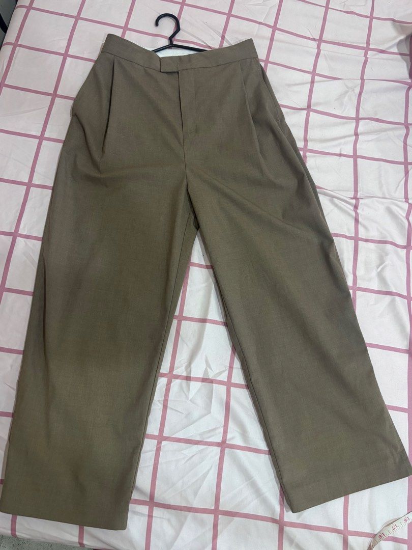 Hacikis - Khaki Trousers - Size 25 (Category: Other Bottoms) located in Taguig. Submitted by solana36 (Listing ID 1444772815, Image 2). Description: - Brand: Hacikis - High waisted, ankle length, two side pockets - Waist 13 inches, Length 35 inches - Last price! This is my personal fave, but doesn't fit me anymore - No issue - Location: East Rembo, Taguig - J&T shipment (sf c/o buyer) or book a pick up.