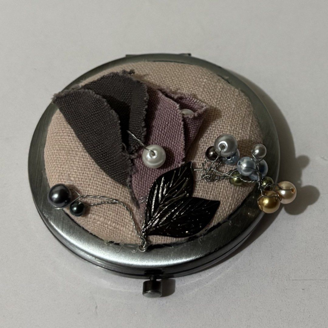 Handcrafted Pocket Compact Mirror (double-sided mirror with zoom) (Category: Mirrors) located in Cavite. Submitted by nanangonlineshop (Listing ID 1444821455, Image 1). Description: 📌 Handcrafted Pocket Compact Mirror (double-sided mirror with zoom) 🏷️ P50 ❌ NO COD ✅ AS IS, WHERE IS ✅ FIRST PAY BASIS ✅ MINE NOW, PAY NOW 📍 Location: Cavite 👉 WE SHIP NATIONWIDE (LUZON, VISAYAS & MINDANAO) ✅ MOP: Bank Transfer (BPI) & GCash ✅ Shipping Courier: J
