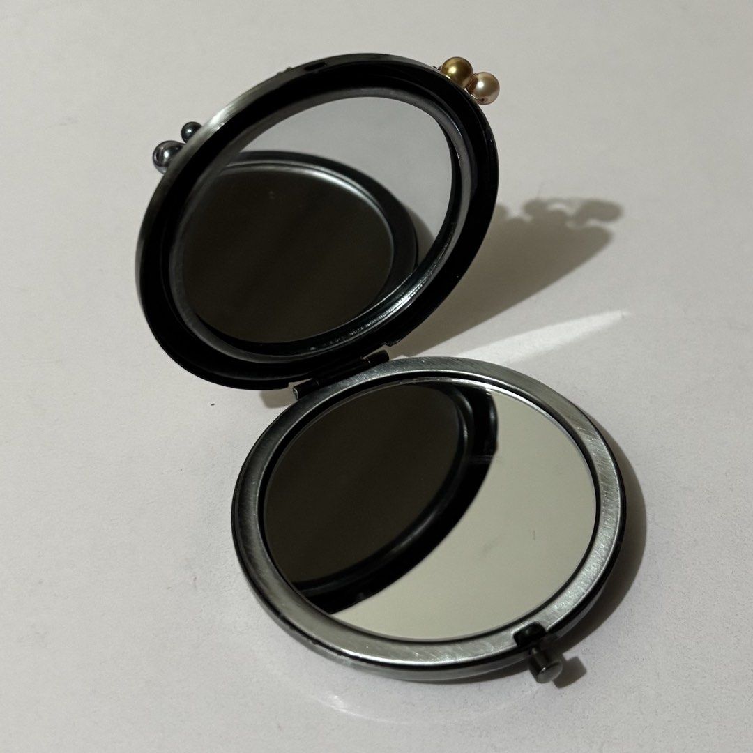 Handcrafted Pocket Compact Mirror (double-sided mirror with zoom) (Category: Mirrors) located in Cavite. Submitted by nanangonlineshop (Listing ID 1444821455, Image 2). Description: 📌 Handcrafted Pocket Compact Mirror (double-sided mirror with zoom) 🏷️ P50 ❌ NO COD ✅ AS IS, WHERE IS ✅ FIRST PAY BASIS ✅ MINE NOW, PAY NOW 📍 Location: Cavite 👉 WE SHIP NATIONWIDE (LUZON, VISAYAS & MINDANAO) ✅ MOP: Bank Transfer (BPI) & GCash ✅ Shipping Courier: J
