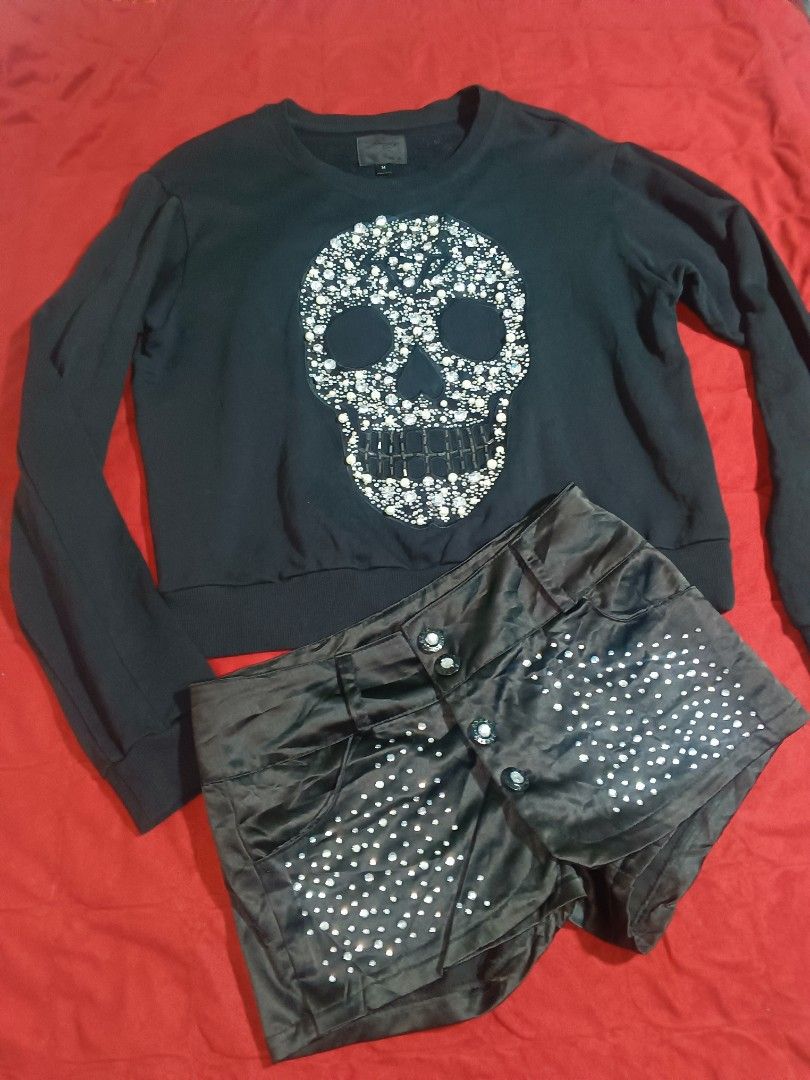 Hardy - Skull Embellished Sweatshirt / Pullover (Category: Sets or Coordinates) located in Floridablanca. Submitted by yourbudolbuddy (Listing ID 1444765218, Image 2). Description: Hardy Hardy (by Ed Hardy) Top only - ₱199 Pwedeng top & short (skort) for ₱280 Plus sf. Pure cotton, presko tela..