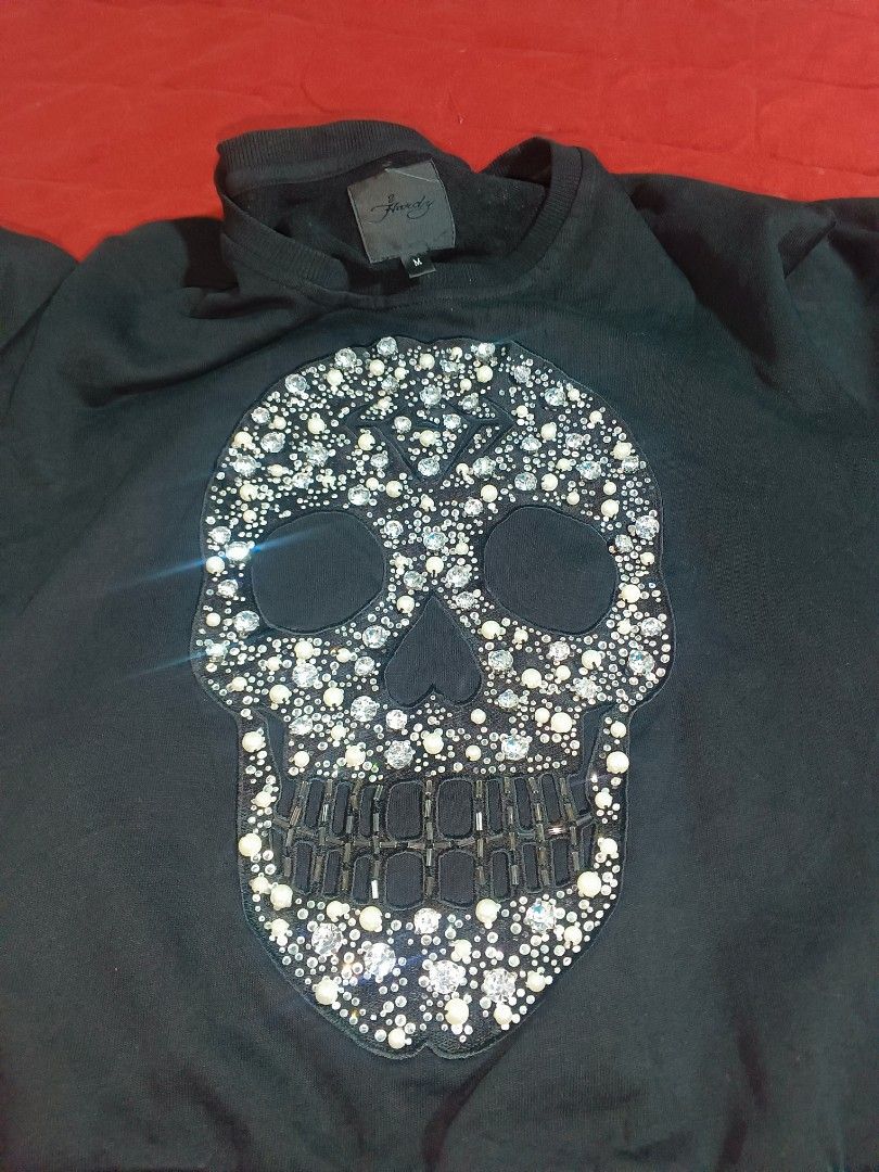 Hardy - Skull Embellished Sweatshirt / Pullover (Category: Sets or Coordinates) located in Floridablanca. Submitted by yourbudolbuddy (Listing ID 1444765218, Image 3). Description: Hardy Hardy (by Ed Hardy) Top only - ₱199 Pwedeng top & short (skort) for ₱280 Plus sf. Pure cotton, presko tela..